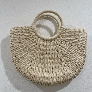 L’Occitane en Provence Woven Raffia Cream Straw Spring Tote Bag